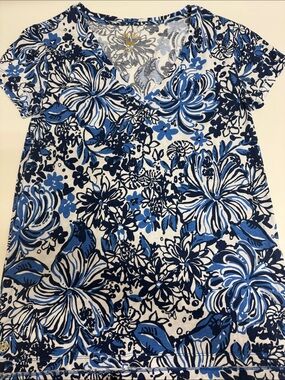 Lilly Pulitzer Floral V-Neck Women’s Top - Blue